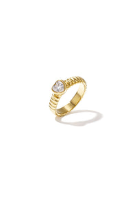 Ring met hart vormige steen