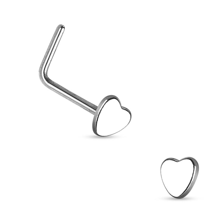 Zilverkleurige L-vorm neuspiercing met hartje, vervaardigd uit chirurgisch staal, geschikt voor de neusvleugel.
